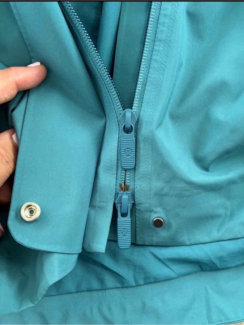 🌺LULULEMON rebel raincoat size 12 🌺 - Picture 10 of 10